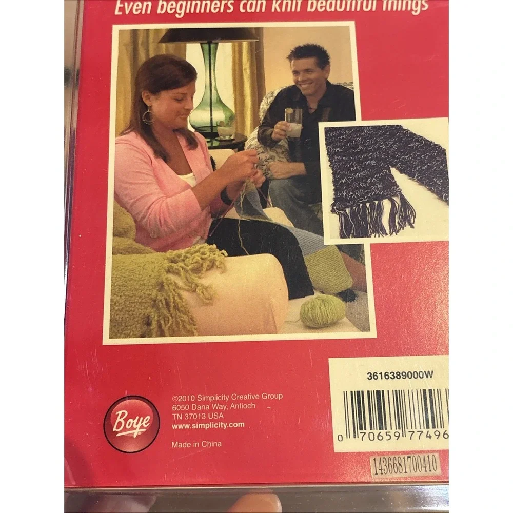 Cute Knitting Bunch With 4 Sets Of Needles And 3 Books